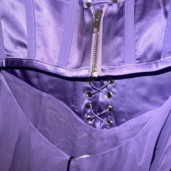 Retrofete Larissa Corset Dress in Lilac - Picture 14 of 17